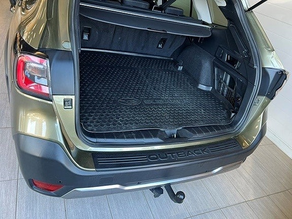 Subaru Outback 9 of 15
