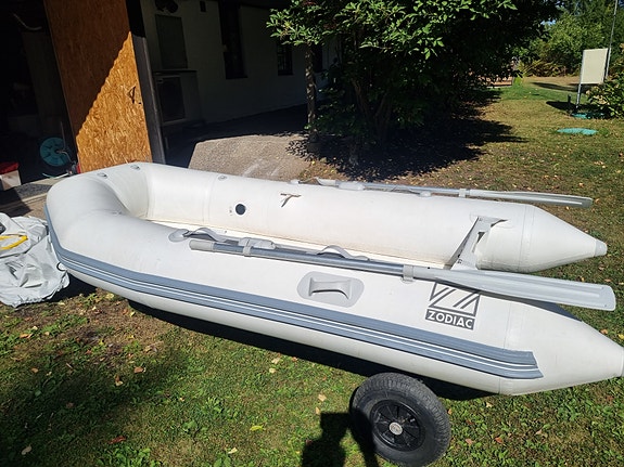 Zodiac YL310R RIB 3 of 6