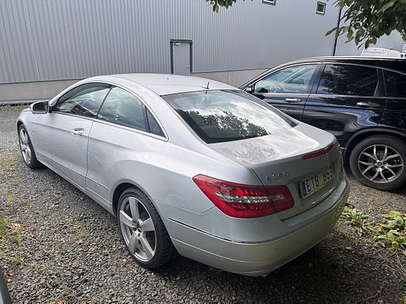 Mercedes-Benz E350 e 2 of 3