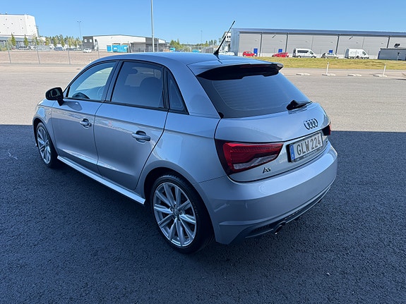 Audi A1 4 of 7