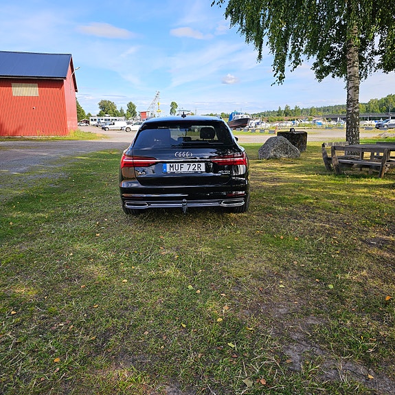 Audi A6 8 of 17