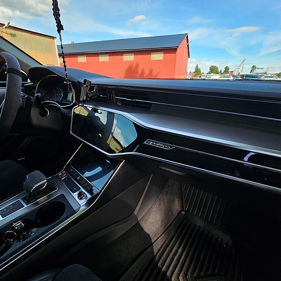 Audi A6 14 of 17