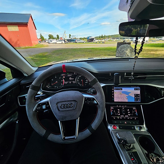 Audi A6 9 of 17