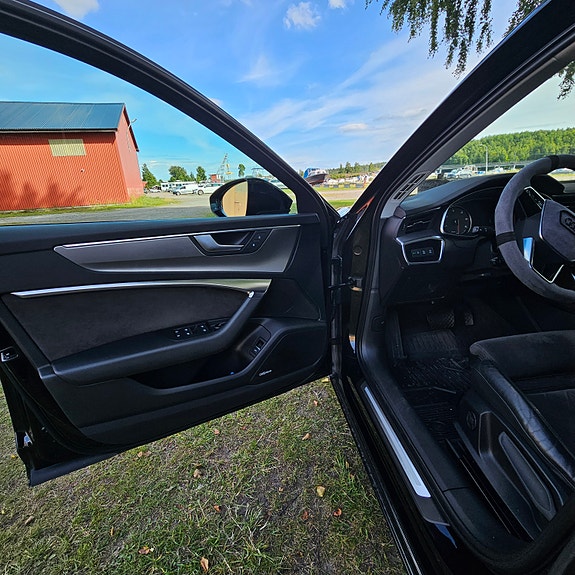 Audi A6 10 of 17