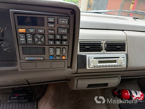 Chevrolet Silverado 1500 8 of 10