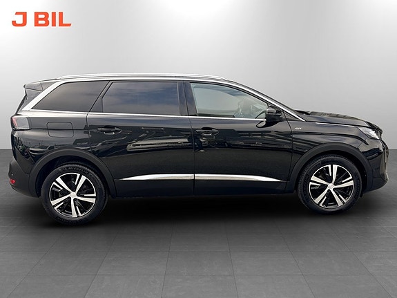 Peugeot 5008 15 of 17