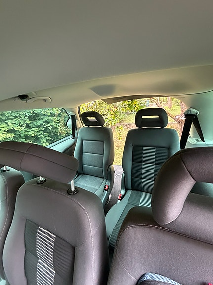 Volkswagen Sharan 2 of 16