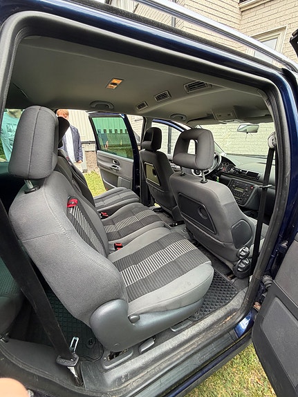 Volkswagen Sharan 13 of 16