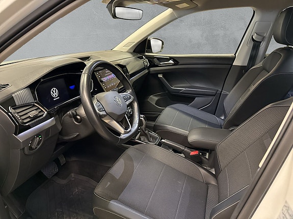 Volkswagen T-Cross 11 of 24
