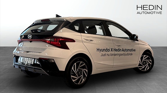 Hyundai i20 2 of 12