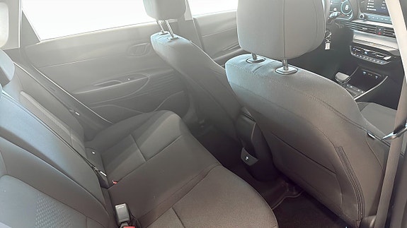 Hyundai i20 5 of 12