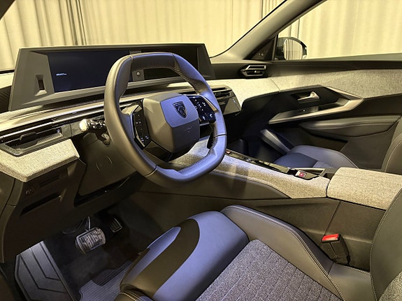 Peugeot 3008 8 of 14