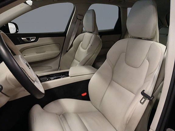 Volvo XC60 6 of 14