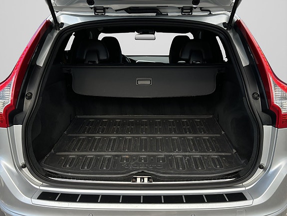 Volvo XC60 26 of 28