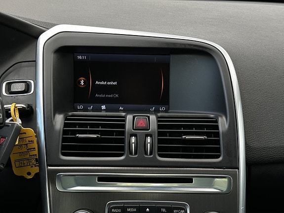 Volvo XC60 17 of 28