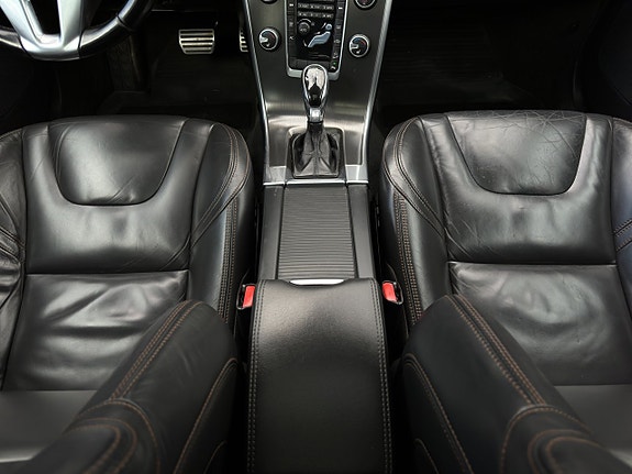 Volvo XC60 21 of 28