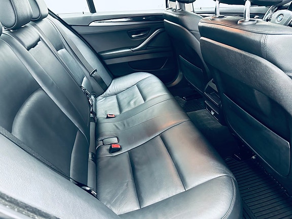 BMW 520 17 of 18