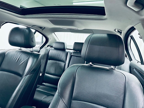 BMW 520 14 of 18