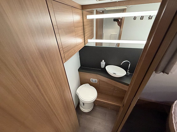 Adria Matrix 670 SC Supreme *Elektriska stödben*AC*Solcell* 13 of 19