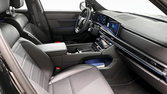 Hyundai Santa Fe 3 of 12