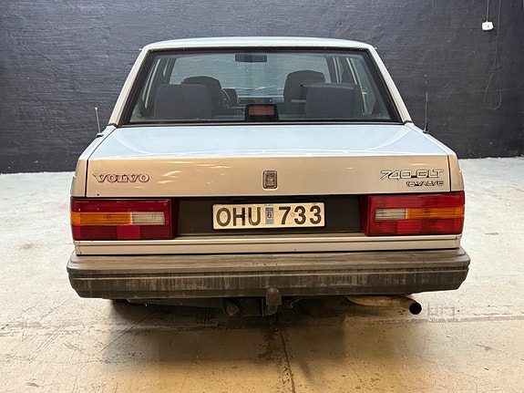 Volvo 740 7 of 17