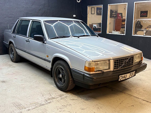 Volvo 740 5 of 17