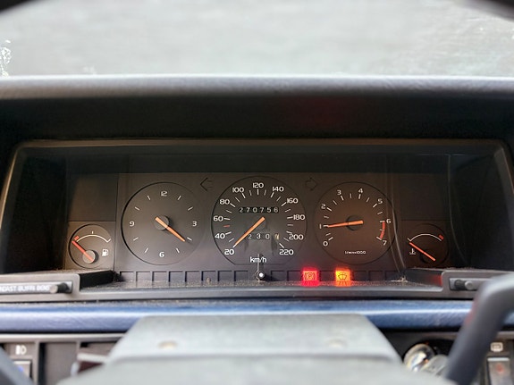 Volvo 740 14 of 17