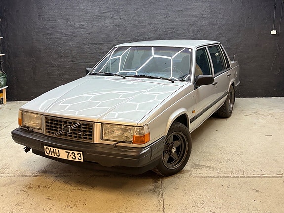 Volvo 740 3 of 17