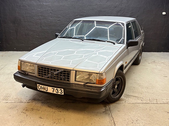 Volvo 740 2 of 17