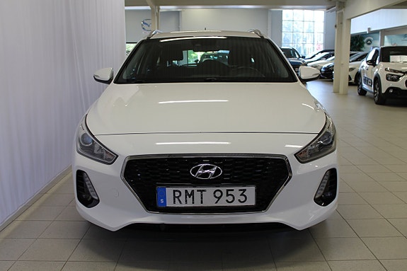 Hyundai i30 5 of 10