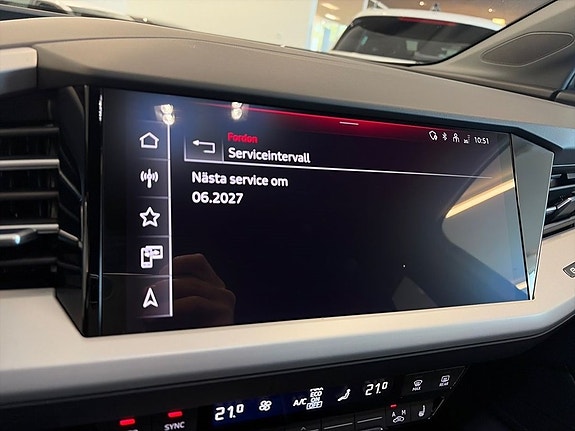 Audi Q4 e-tron 9 of 12