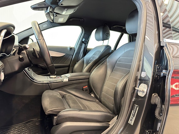 Mercedes-Benz C300 8 of 19