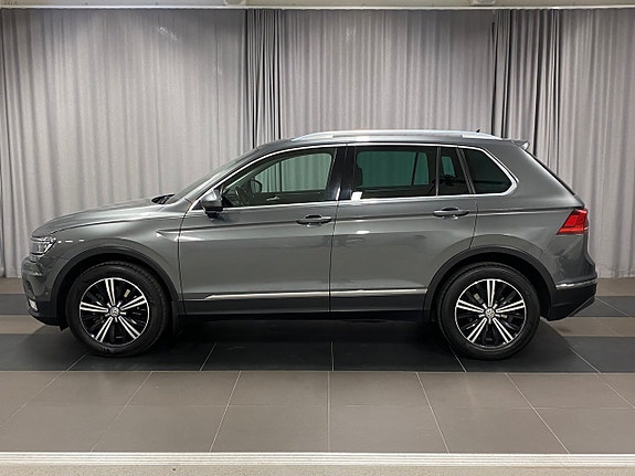 Volkswagen Tiguan 2 of 18