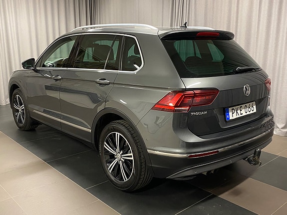 Volkswagen Tiguan 3 of 18