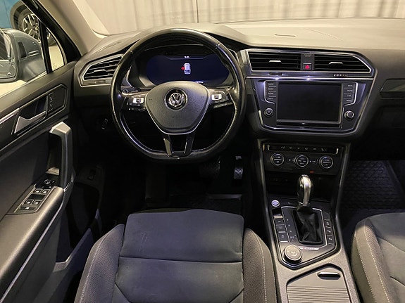 Volkswagen Tiguan 7 of 18