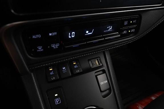 Toyota Auris 24 of 30