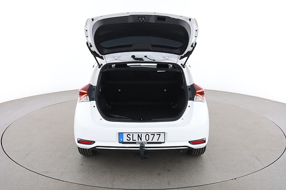 Toyota Auris 17 of 30