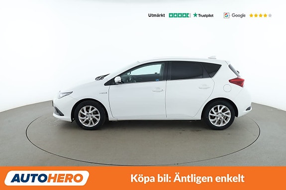 Toyota Auris 2 of 30
