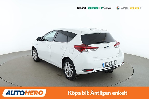 Toyota Auris 3 of 30