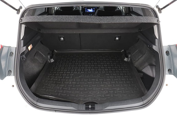 Toyota Auris 18 of 30