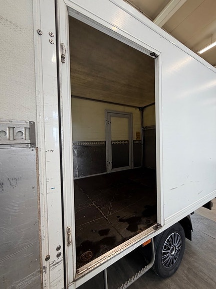Mercedes-Benz Sprinter 319 9 of 13