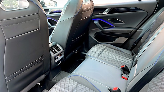 Volkswagen Tiguan 12 of 23