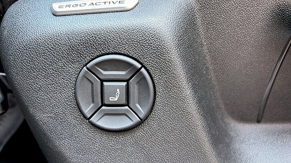 Volkswagen Tiguan 16 of 23