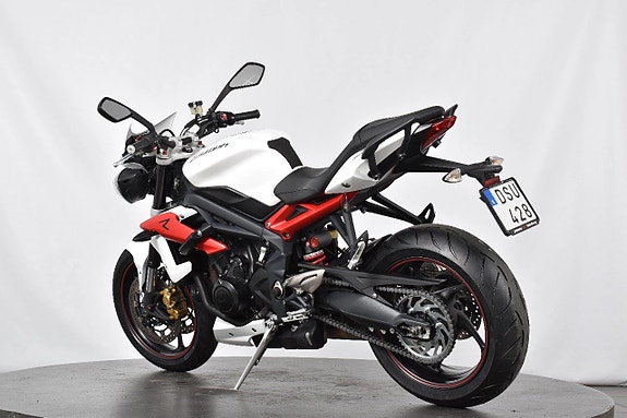 Triumph Street Triple R 675 ABS Nyservad 4 of 18