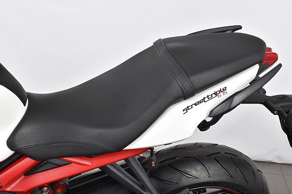 Triumph Street Triple R 675 ABS Nyservad 9 of 18