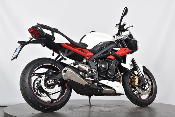 Triumph Street Triple R 675 ABS Nyservad 2 of 18