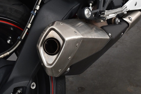 Triumph Street Triple R 675 ABS Nyservad 14 of 18