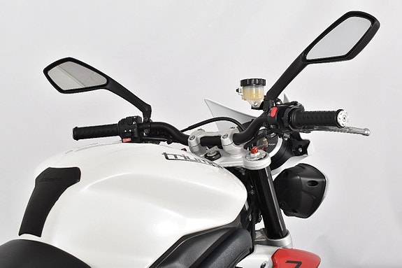 Triumph Street Triple R 675 ABS Nyservad 15 of 18