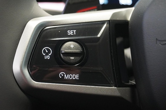 BMW i5 14 of 23