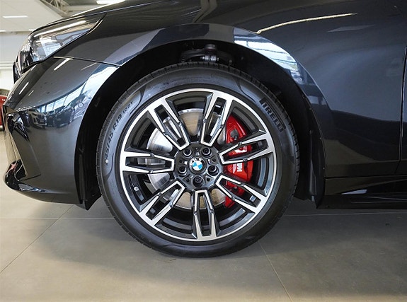 BMW i5 3 of 23